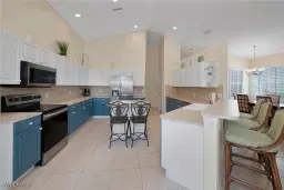 Picture of 840 Mount Hood Ct, Naples, FL 34104