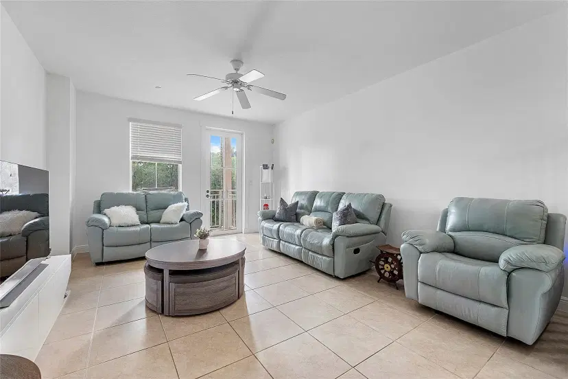 Picture of 334 SW 14Th Ave 334, Fort Lauderdale FL 33312
