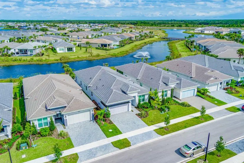 Picture of 10025 Driftwood Way, Palm Beach Gardens FL 33412