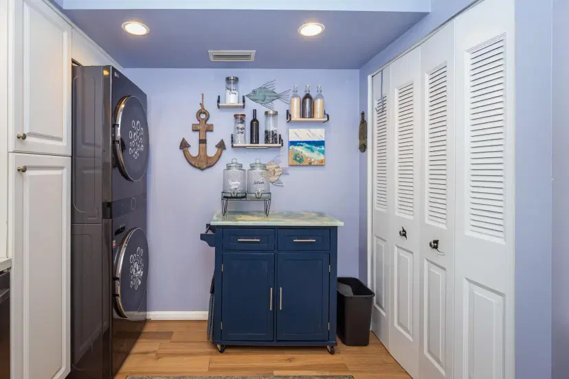 Picture of 401 Lake Shore Drive 502, Lake Park FL 33403