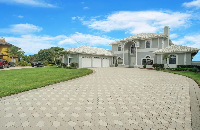 Picture of 2000 Henley Place, Wellington FL 33414