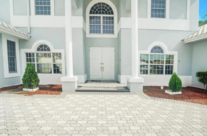 Picture of 2000 Henley Place, Wellington FL 33414