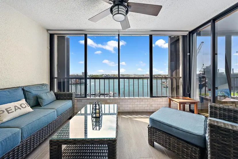 Picture of 1748 Jupiter Cove Drive 517, Jupiter FL 33469