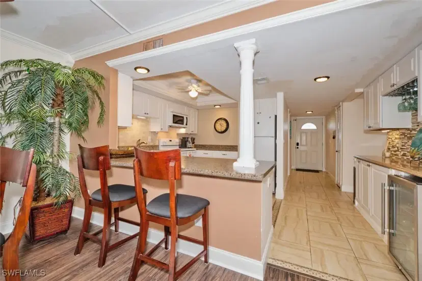 Picture of 4707 SE 5Th Ave 102, Cape Coral FL 33904