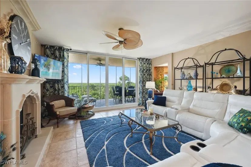 Picture of 1060 Borghese Ln 206, Naples FL 34114