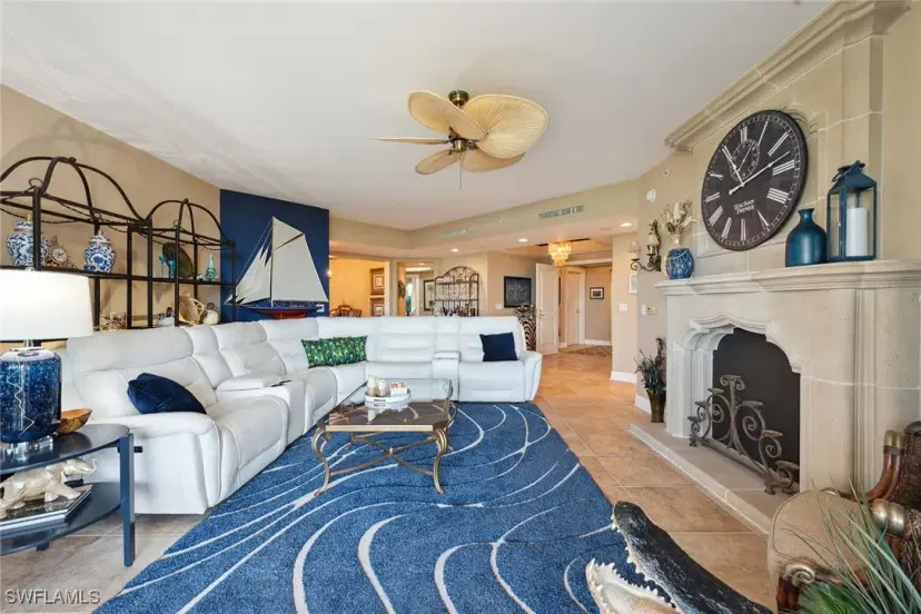 Picture of 1060 Borghese Ln 206, Naples FL 34114