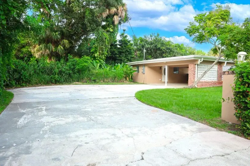 Picture of 4000 Greenwood Drive, Fort Pierce FL 34982