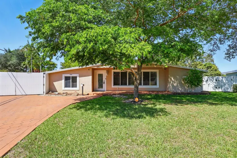 Picture of 5263 Redwood Place, Plantation FL 33317