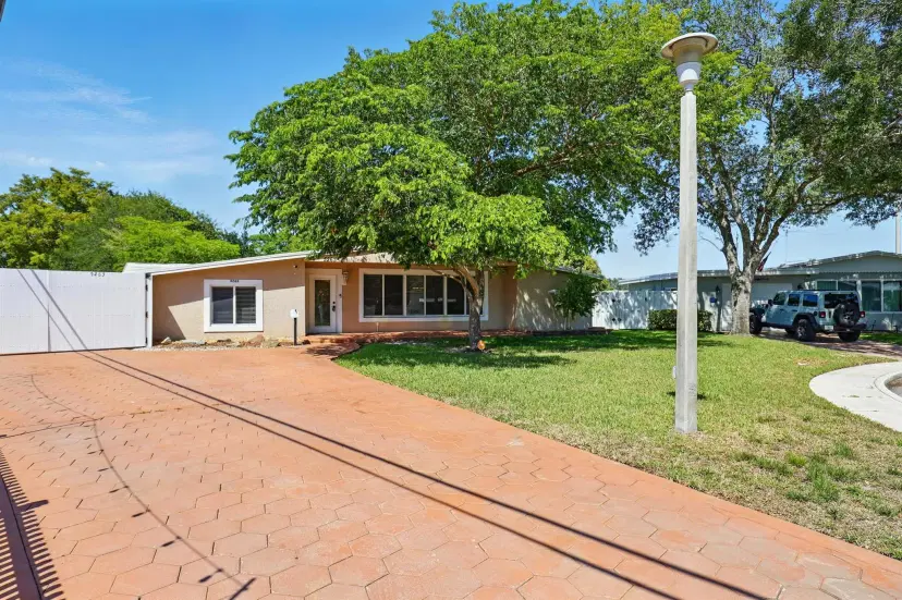 Picture of 5263 Redwood Place, Plantation FL 33317