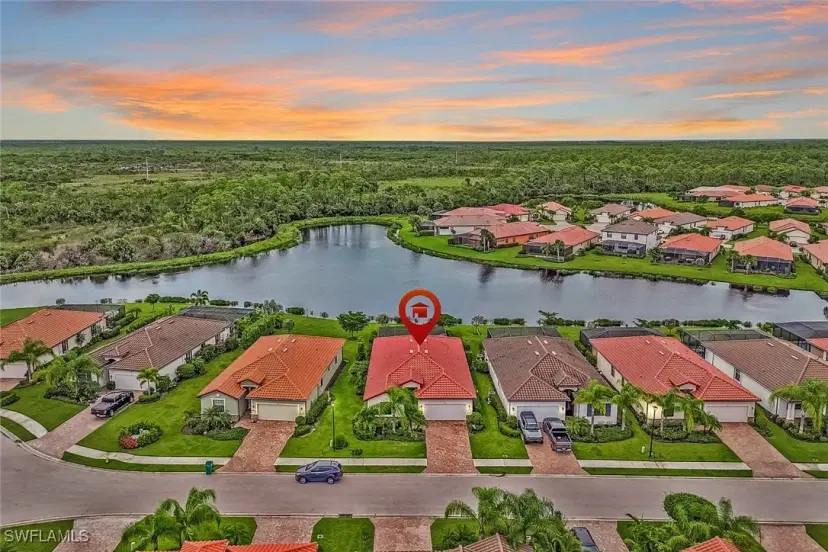 Picture of 1613 Vizcaya Ln, Naples FL 34113