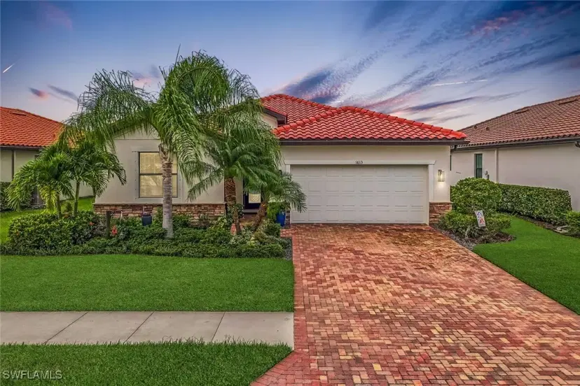 Picture of 1613 Vizcaya Ln, Naples FL 34113