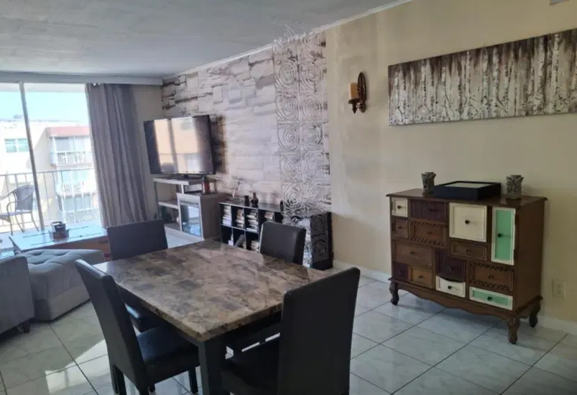 Picture of 1600 Tallwood Ave 404, Hollywood FL 33021