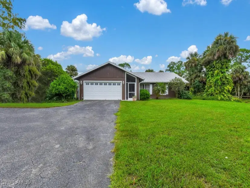 Picture of 940 10Th St Se, Naples FL 34117