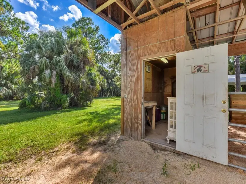Picture of 940 10Th St Se, Naples FL 34117