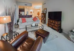 Picture of 403 S Sapodilla Avenue 817, West Palm Beach, FL 33401