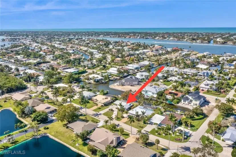 Picture of 1696 Sandpiper St, Naples FL 34102