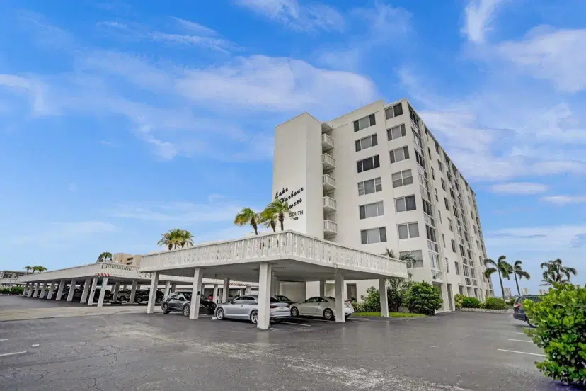 Picture of 301 Lake Shore Drive 809, Lake Park FL 33403