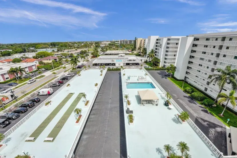 Picture of 301 Lake Shore Drive 809, Lake Park FL 33403