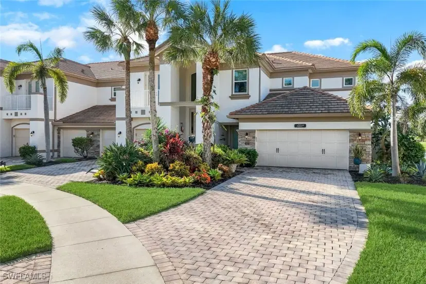 Picture of 9221 Quartz Ln 9-202, Naples FL 34120