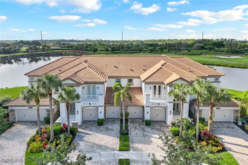 Picture of 9221 Quartz Ln 9-202, Naples FL 34120