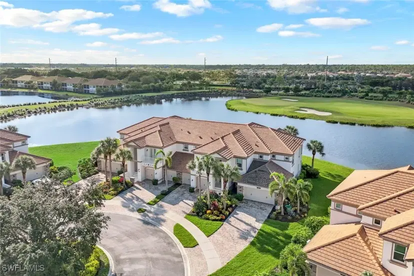 Picture of 9221 Quartz Ln 9-202, Naples FL 34120