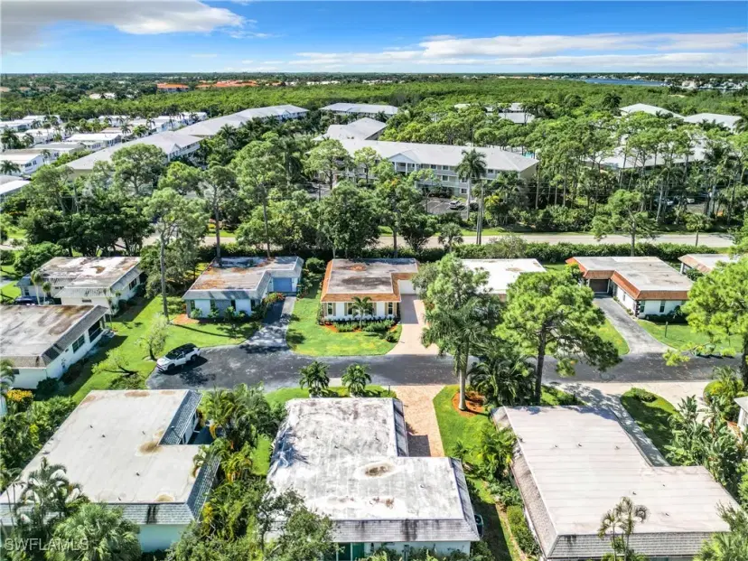 Picture of 375 Carnaby Ct 54, Naples FL 34112