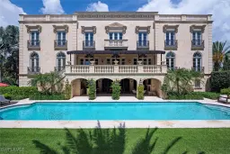 Picture of 111 5Th Ave S, Naples, FL 34102