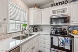 Picture of 11661 Oakdale Dr, Fort Myers, FL 33908