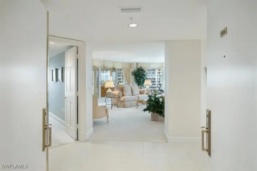 Picture of 4021 Gulf Shore Blvd N 506, Naples FL 34103
