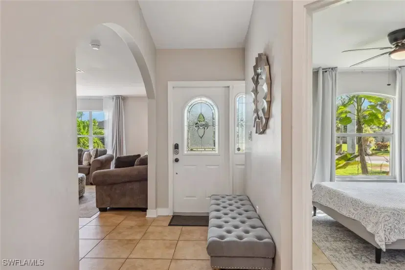 Picture of 159 7Th St, Naples FL 34113