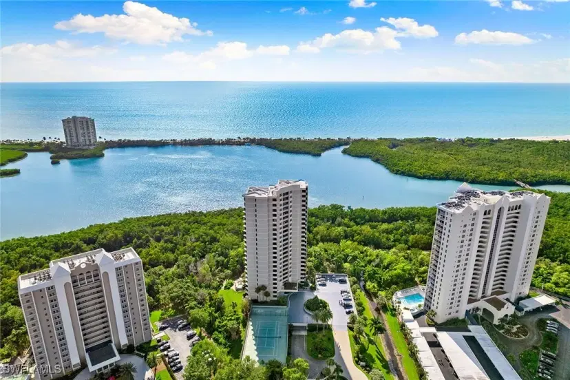Picture of 5555 Heron Point Dr 1801, Naples FL 34108