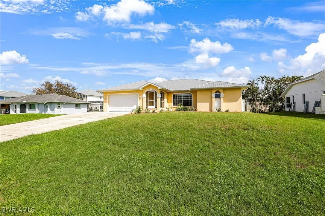 Picture of 17585 Blackfriar Dr, Fort Myers, FL 33908
