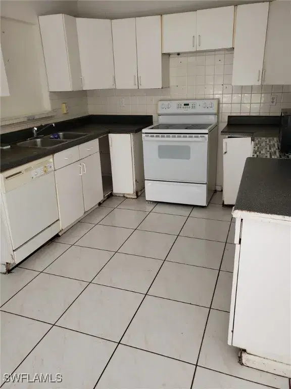 Picture of 2103 Pineview Rd 0, Fort Myers FL 33901