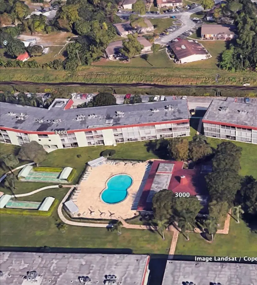 Picture of 3300 Springdale Boulevard 105, Palm Springs FL 33461