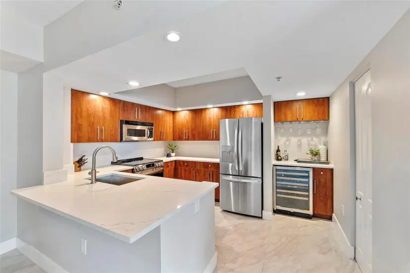 Picture of 110 N Federal Hwy 1403, Fort Lauderdale FL 33301