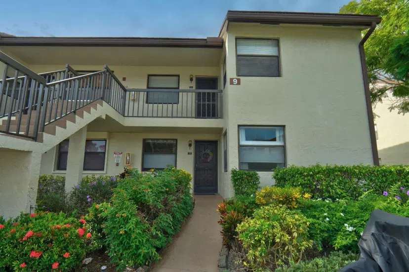 Picture of 7650 Tahiti Lane 106, Lake Worth FL 33467