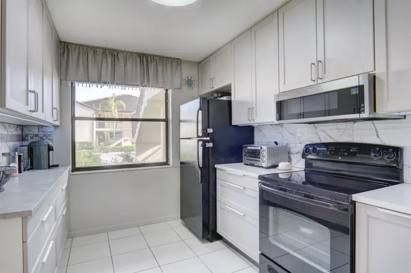 Picture of 7650 Tahiti Lane 106, Lake Worth FL 33467