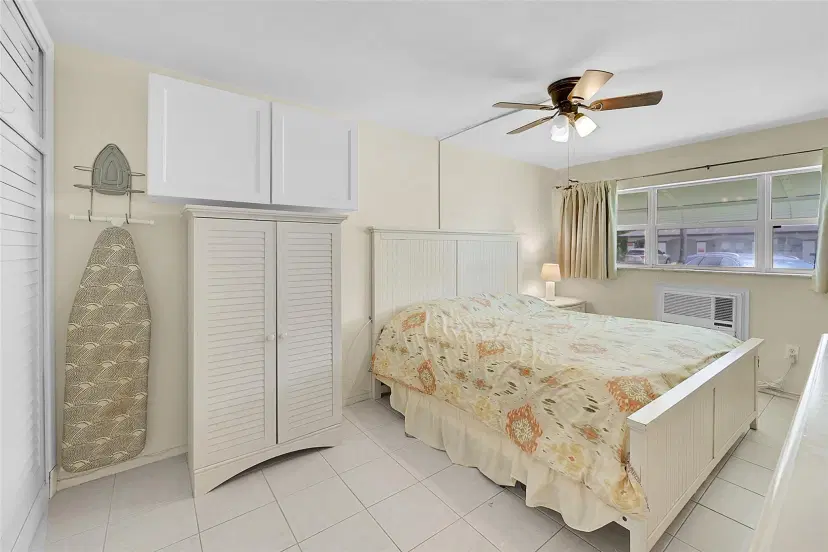 Picture of 1110 N Riverside Dr 14, Pompano Beach FL 33062