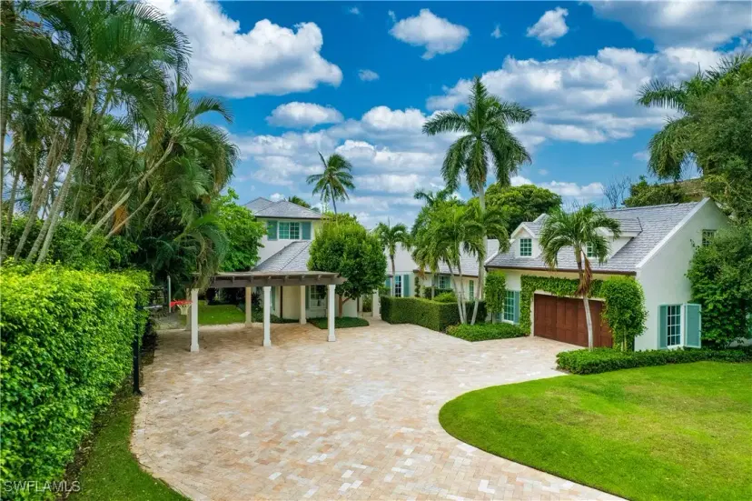 Picture of 958 Spyglass Ln, Naples FL 34102