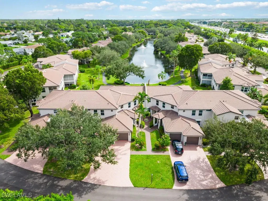 Picture of 900 Diamond Cir 904, Naples, FL 34110