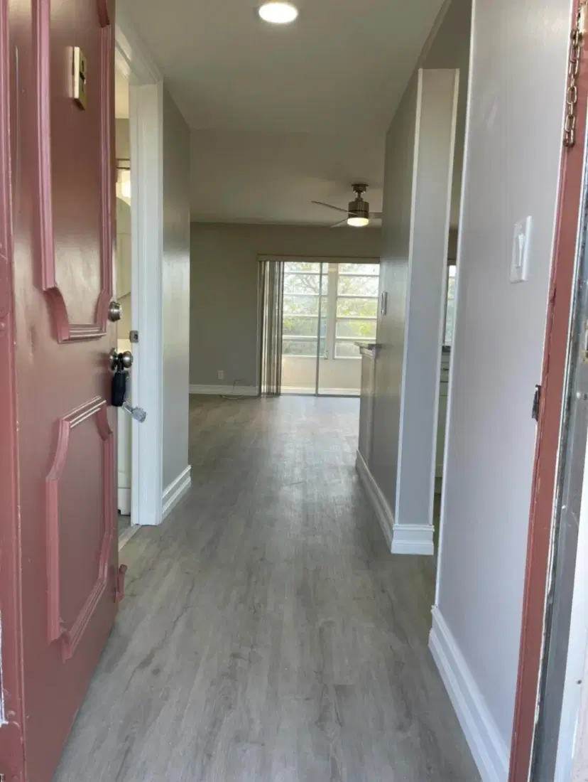 Picture of 225 Bonnie Boulevard 306, Palm Springs FL 33461