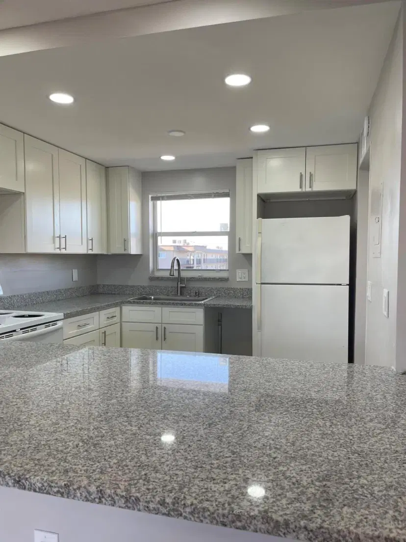 Picture of 225 Bonnie Boulevard 306, Palm Springs FL 33461