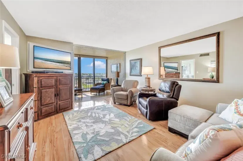 Picture of 4280 SE 20Th Pl 504, Cape Coral FL 33904