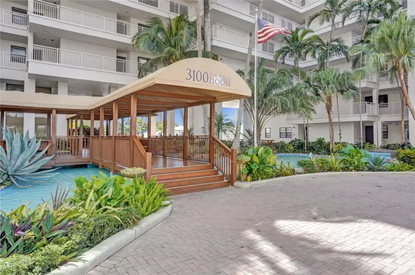Picture of 3100 NE 48Th St 913, Fort Lauderdale FL 33308