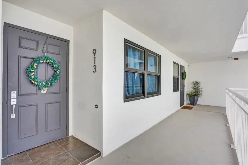 Picture of 3100 NE 48Th St 913, Fort Lauderdale FL 33308