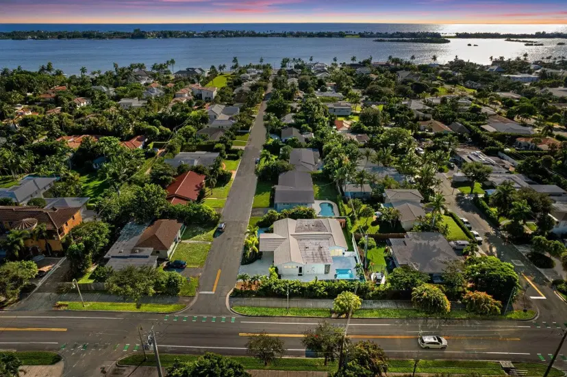 Picture of 246 Elwa Place, West Palm Beach FL 33405