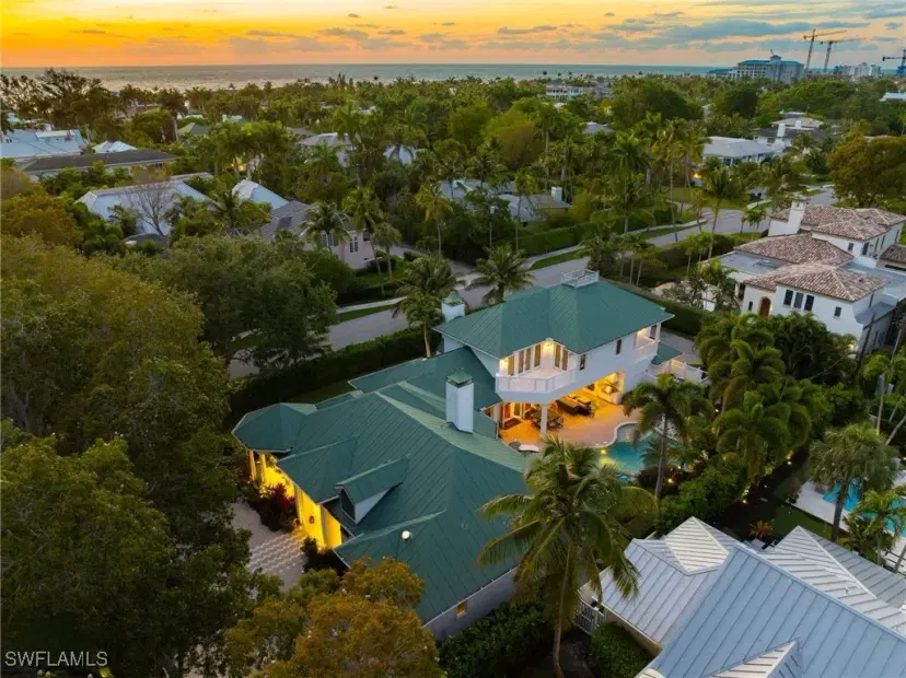 Picture of 315 3Rd Ave N, Naples FL 34102