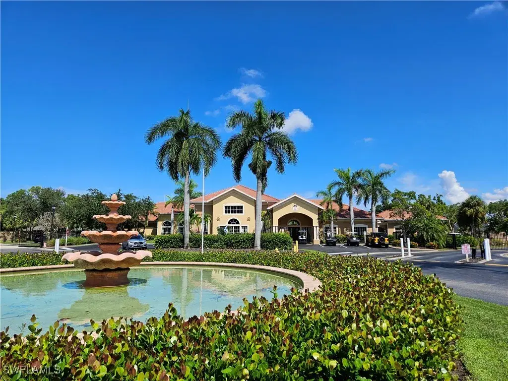 Picture of 9055 Colby Dr 2218, Fort Myers, FL 33919