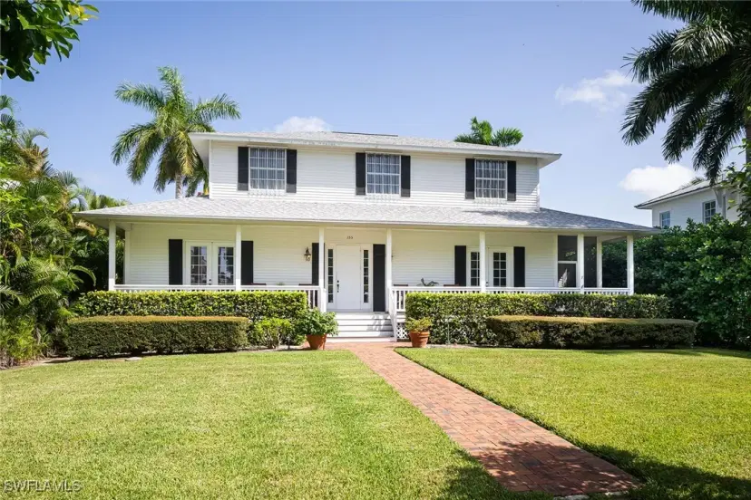 Picture of 155 1St Ave S, Naples FL 34102