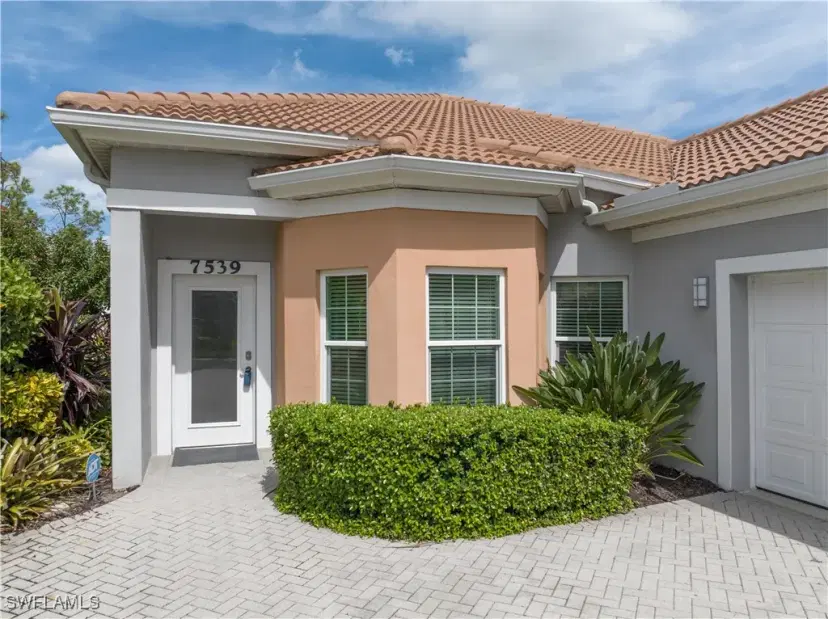 Picture of 7539 Key Deer Ct, Fort Myers FL 33966